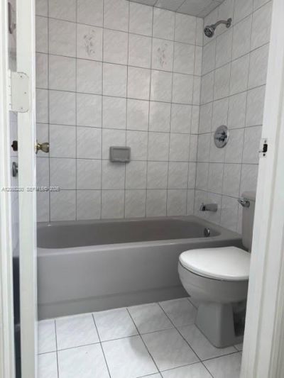 7345 W 4th Ave, Unit 404, Hialeah, FL 33014 Photo