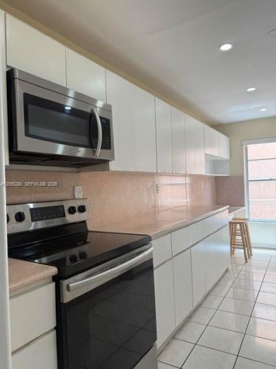 7345 W 4th Ave, Unit 404, Hialeah, FL 33014 Photo