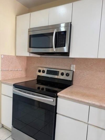 7345 W 4th Ave, Unit 404, Hialeah, FL 33014 Photo