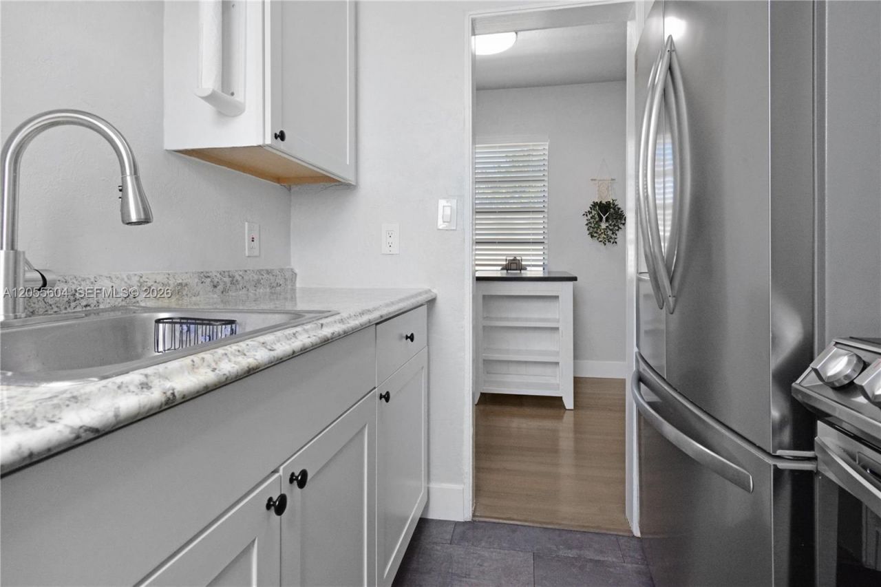2140 Monroe Ter, Hollywood, FL 33020 Photo