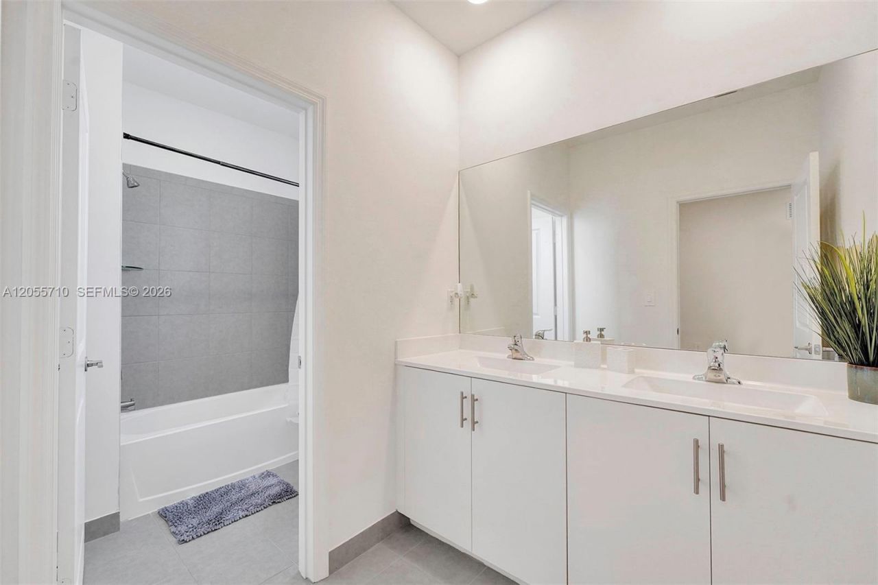 11904 SW 240th St, Unit ., Homestead, FL 33032 Photo