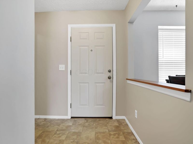 7576 Plainfield Drive, Pickerington, OH 43147 Photo 4