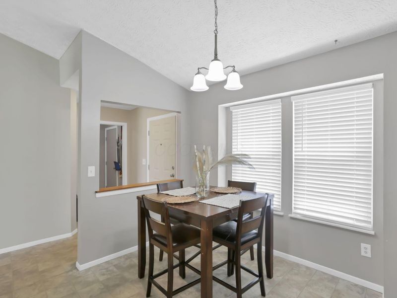 7576 Plainfield Drive, Pickerington, OH 43147 Photo 8