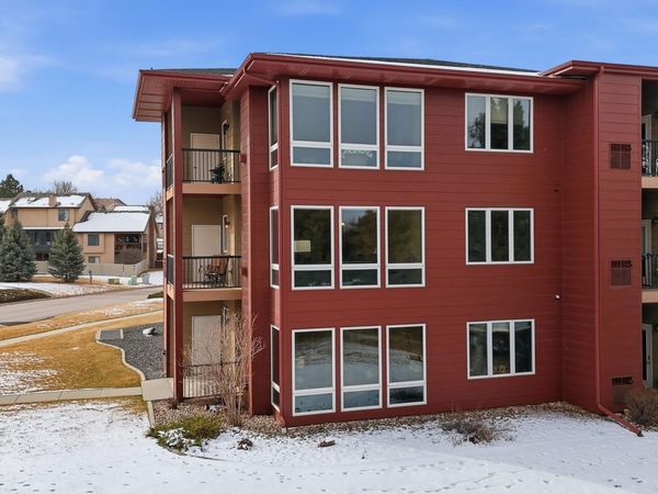 4027 FAIRWAY HILLS DR, Rapid City, SD 57702