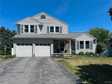 102 Viceroy Drive , Camillus, NY 13031