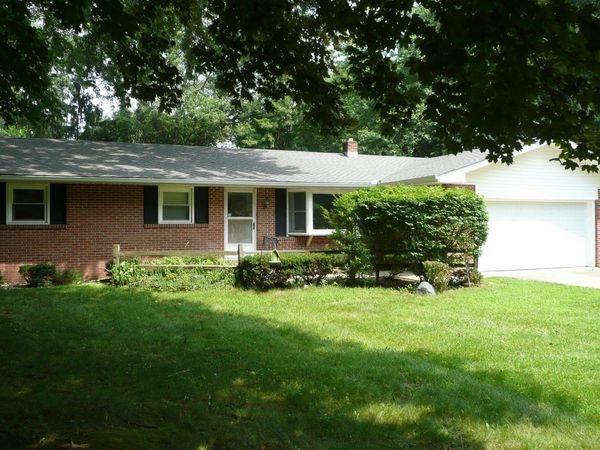 51678 Grape Road, Granger, IN 46530