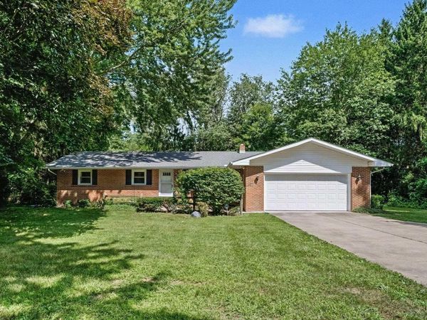 51678 Grape Road, Granger, IN 46530