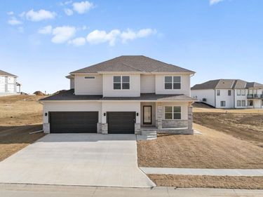 10265 Grant Street, Papillion, NE 68046