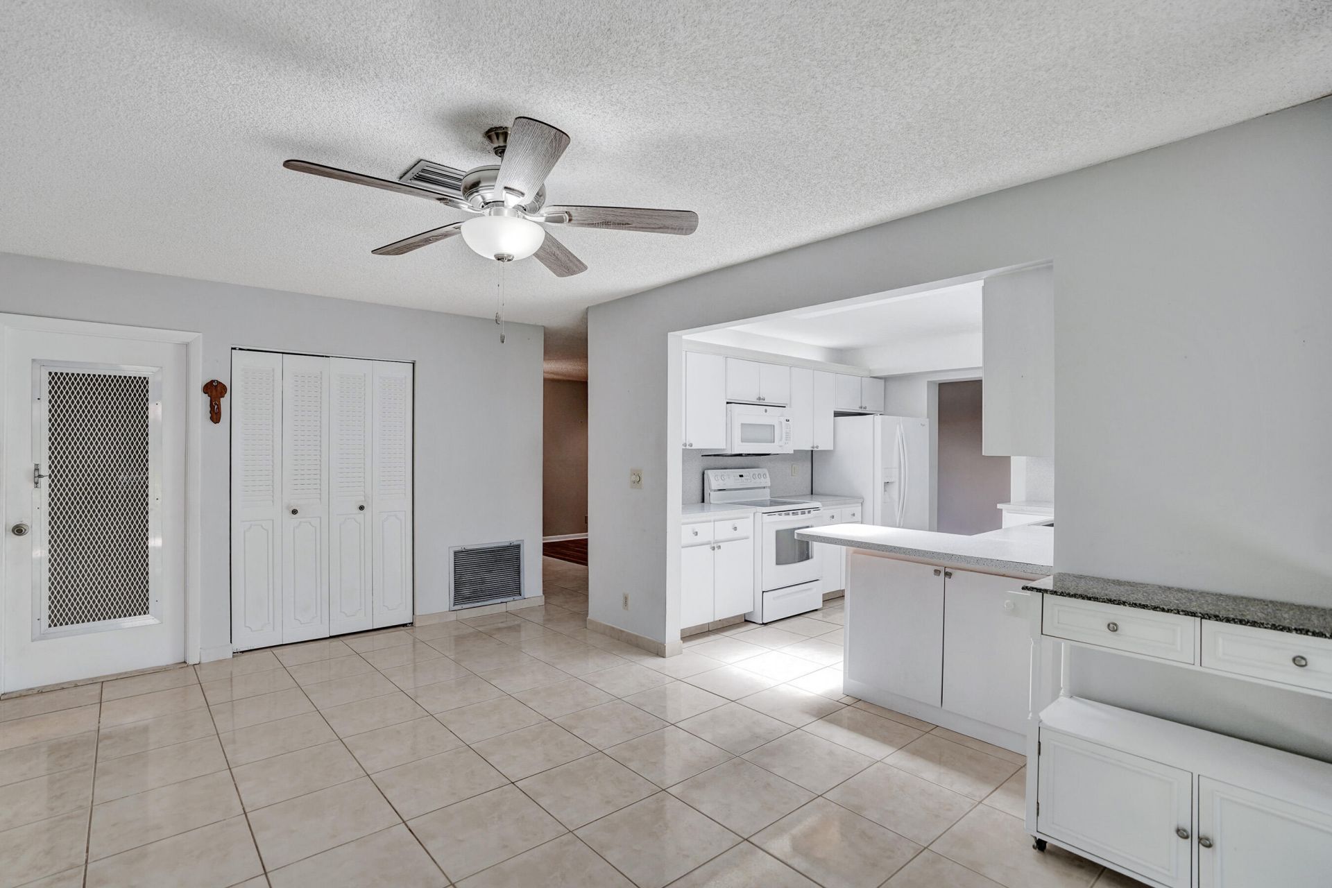 738 NW 24th Avenue, Delray Beach, FL 33445 Photo