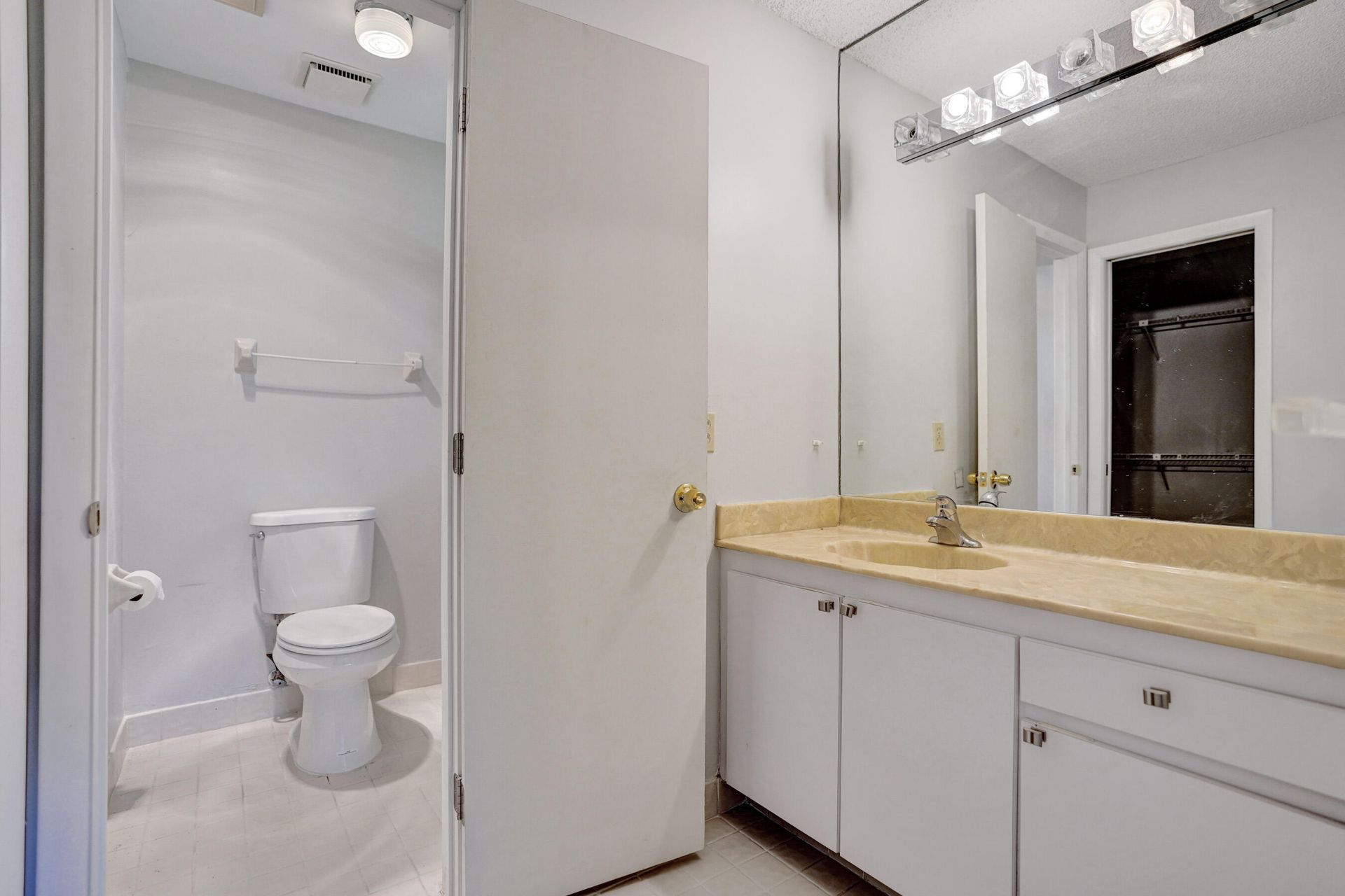 738 NW 24th Avenue, Delray Beach, FL 33445 Photo