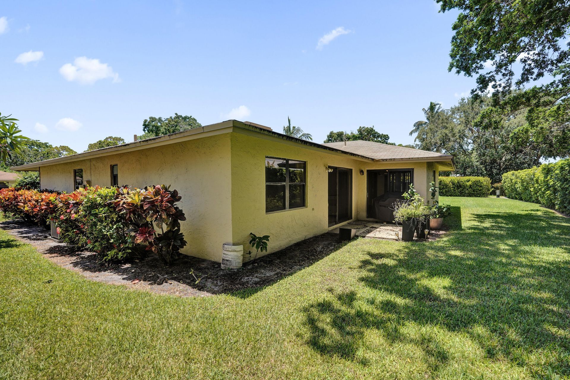 738 NW 24th Avenue, Delray Beach, FL 33445 Photo