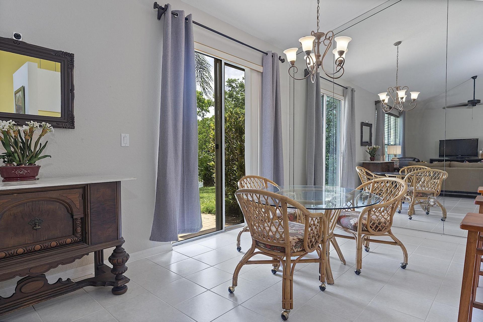 2901 E Aragon Boulevard, Unit 1, Sunrise, FL 33313 Photo