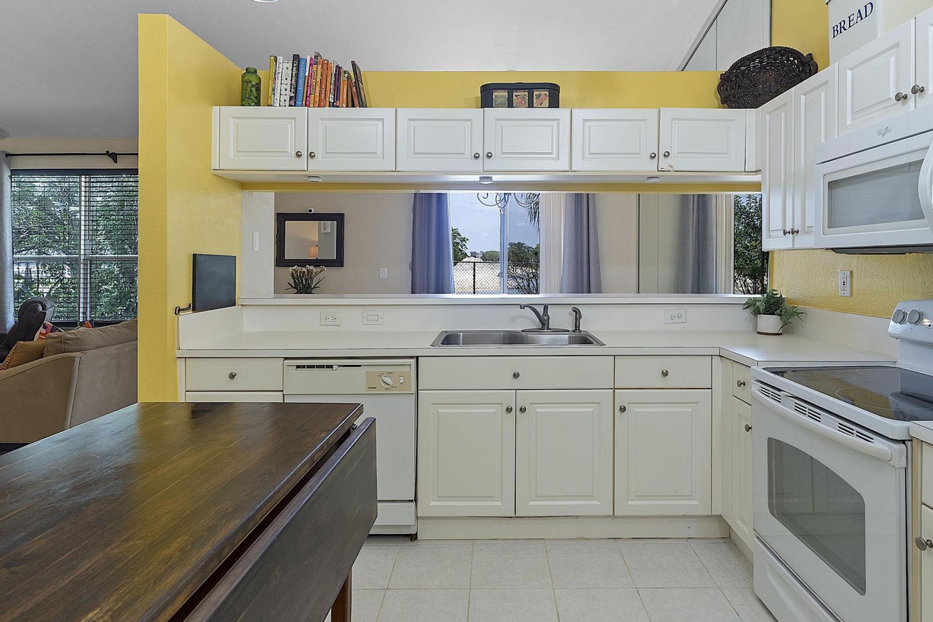 2901 E Aragon Boulevard, Unit 1, Sunrise, FL 33313 Photo