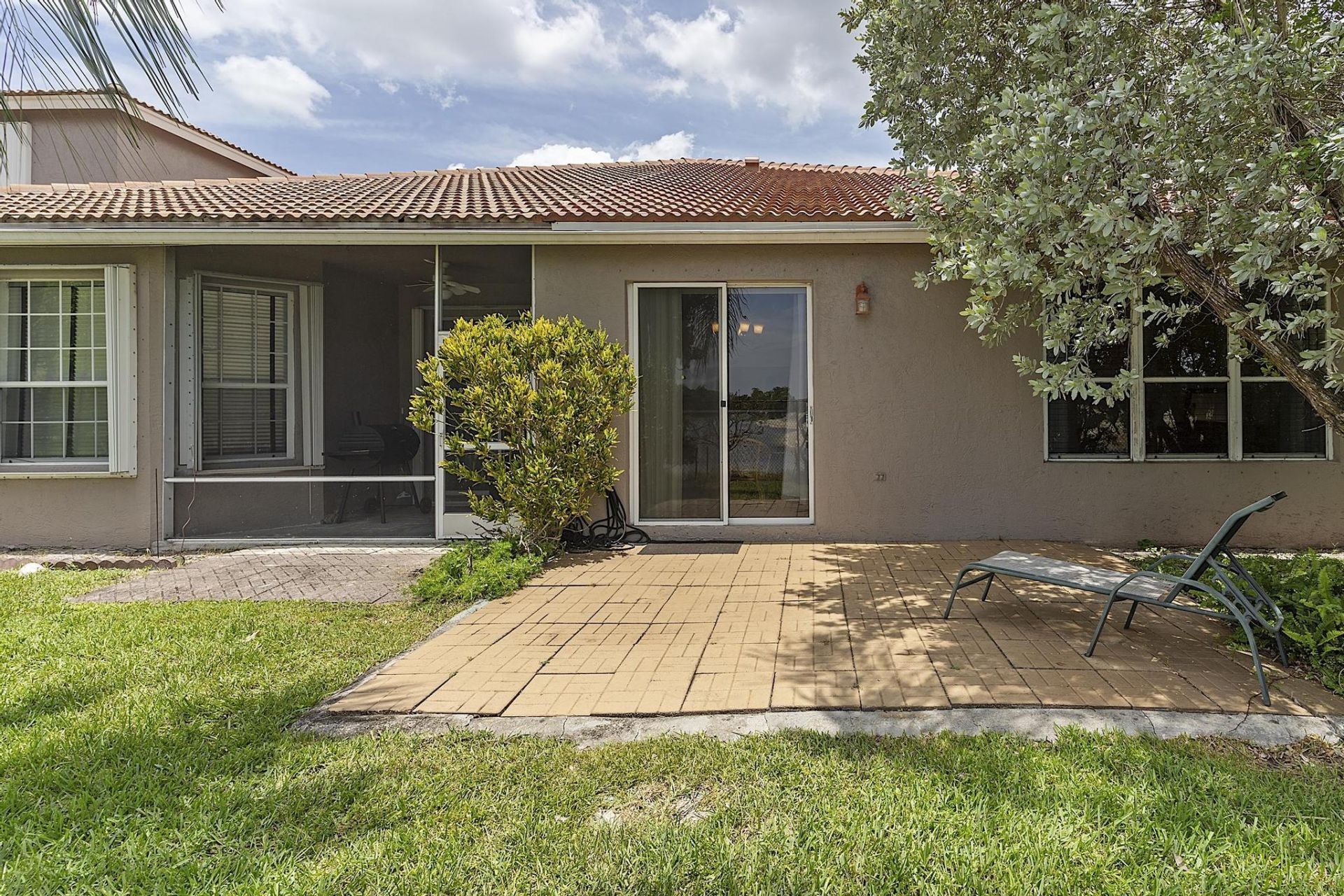 2901 E Aragon Boulevard, Unit 1, Sunrise, FL 33313 Photo
