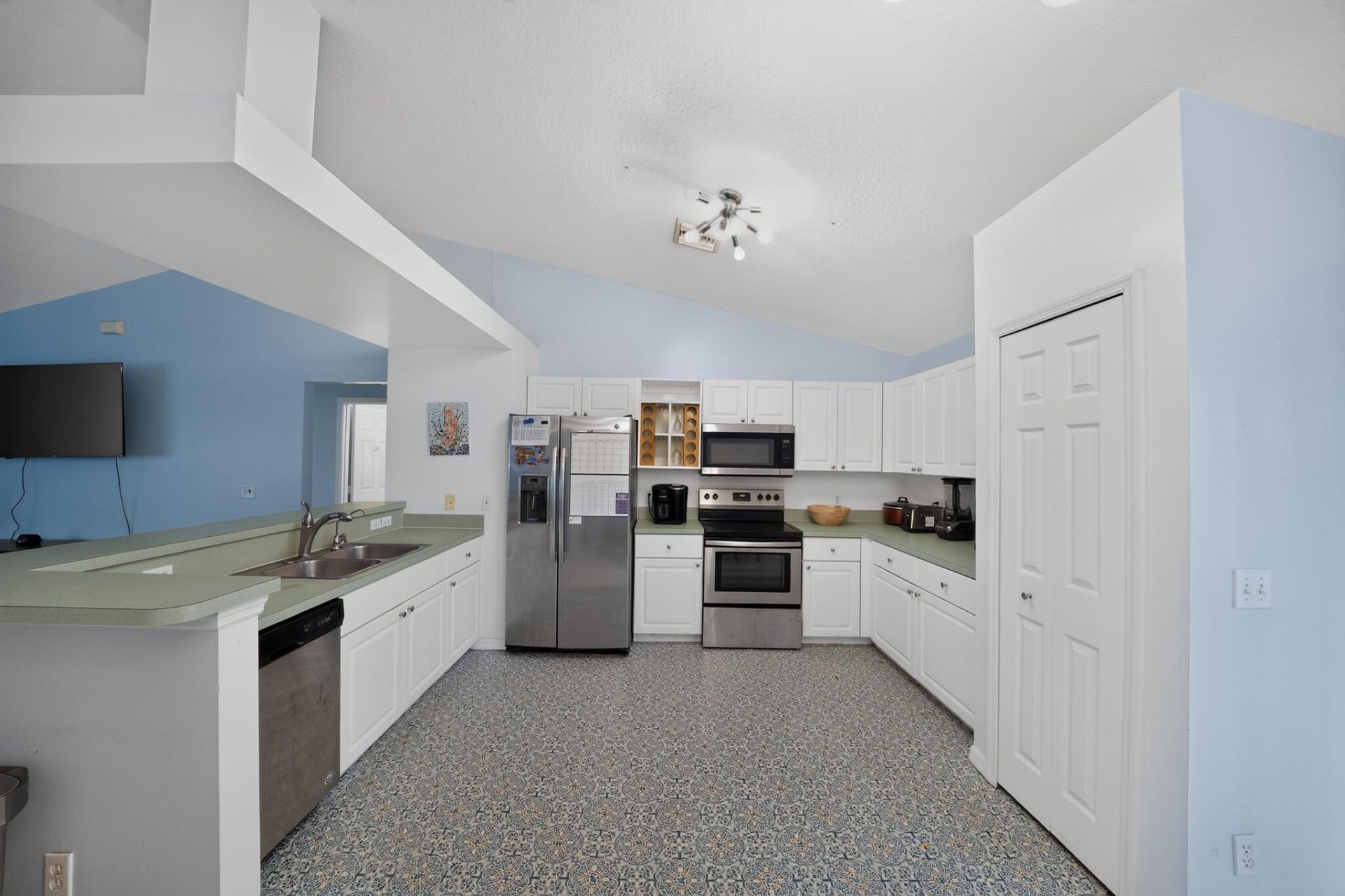 7816 100th Avenue, Vero Beach, FL 32967 Photo