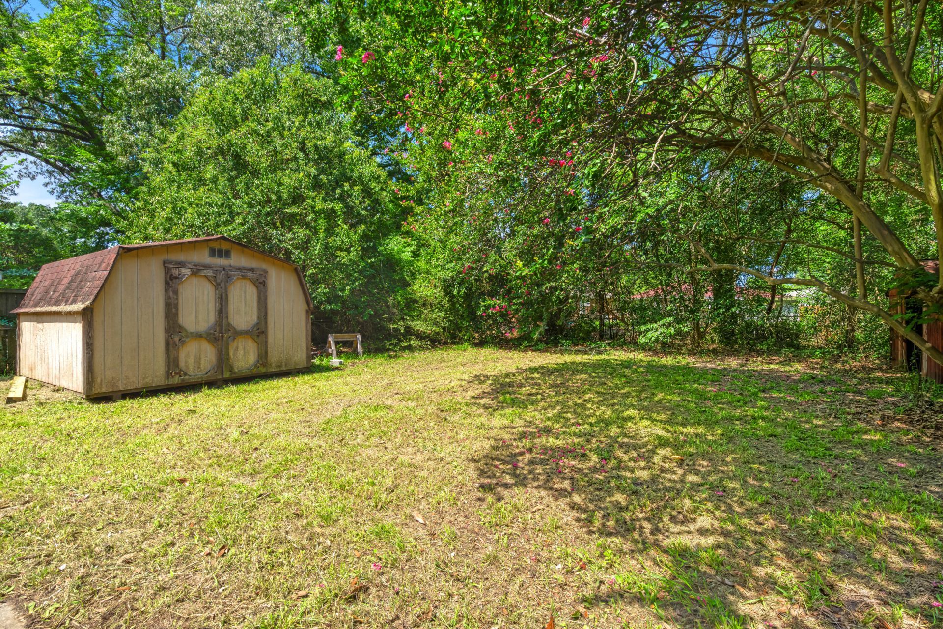 5165 Monterey Street Photo 8