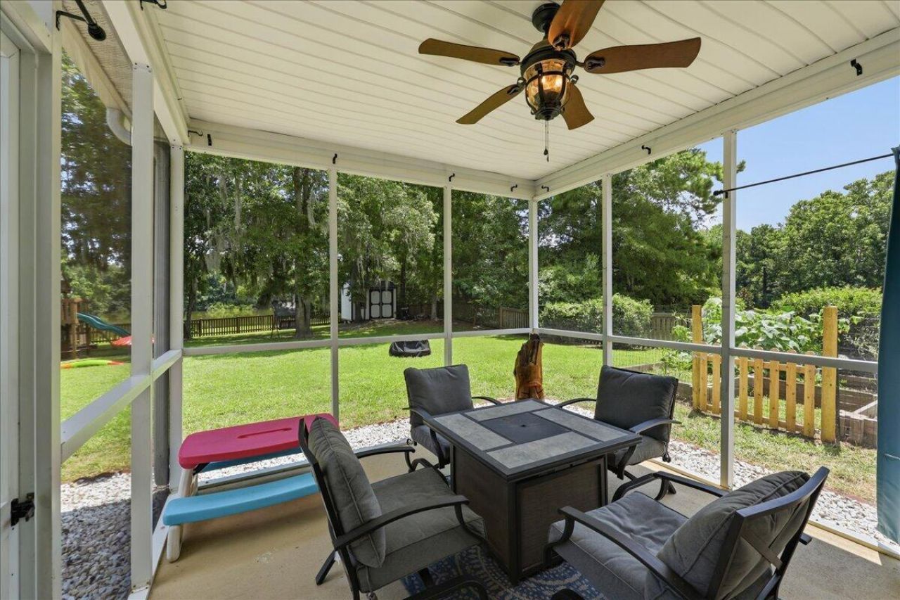 302 Lakewind Drive Photo 40