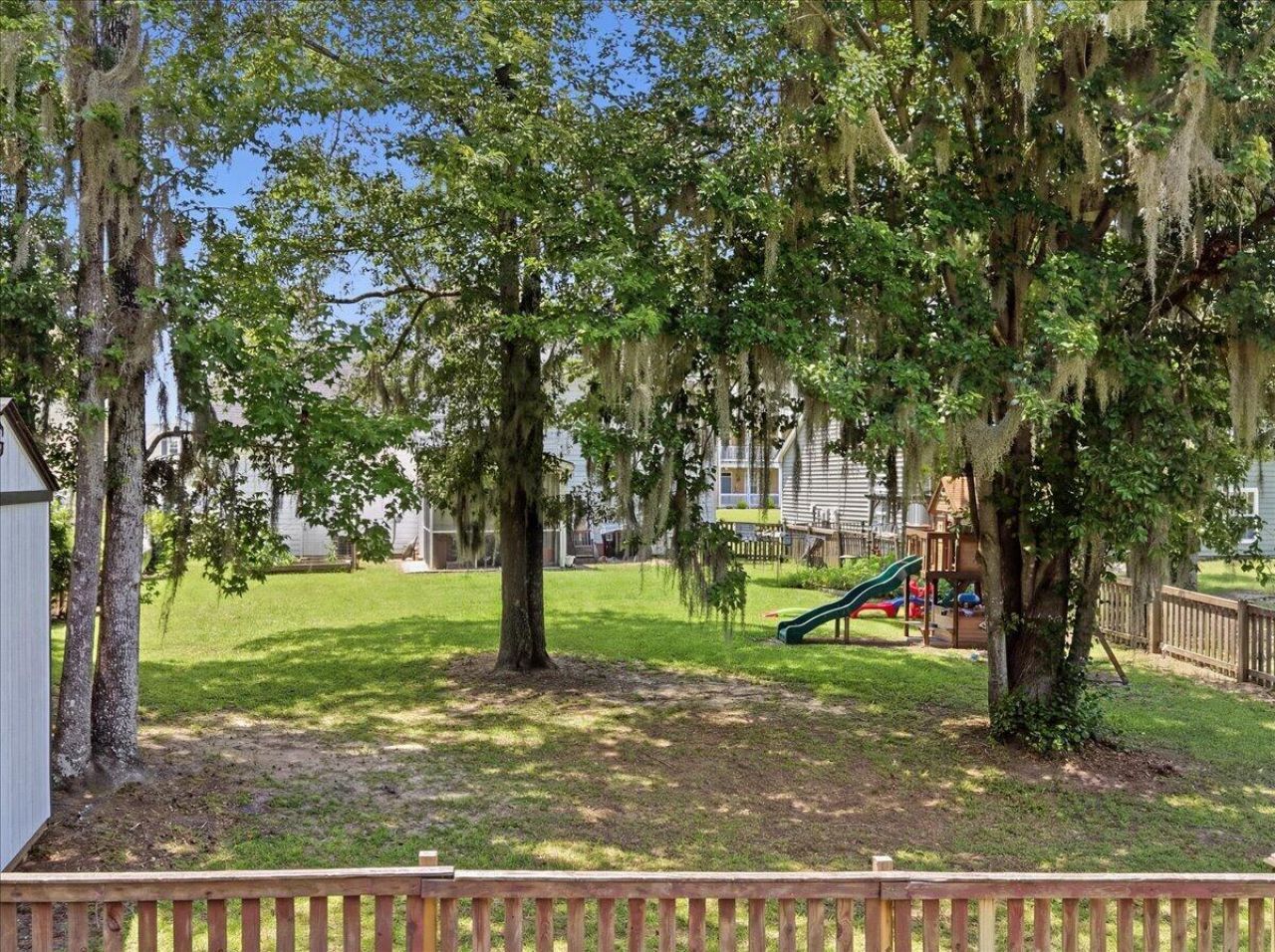 302 Lakewind Drive Photo 47