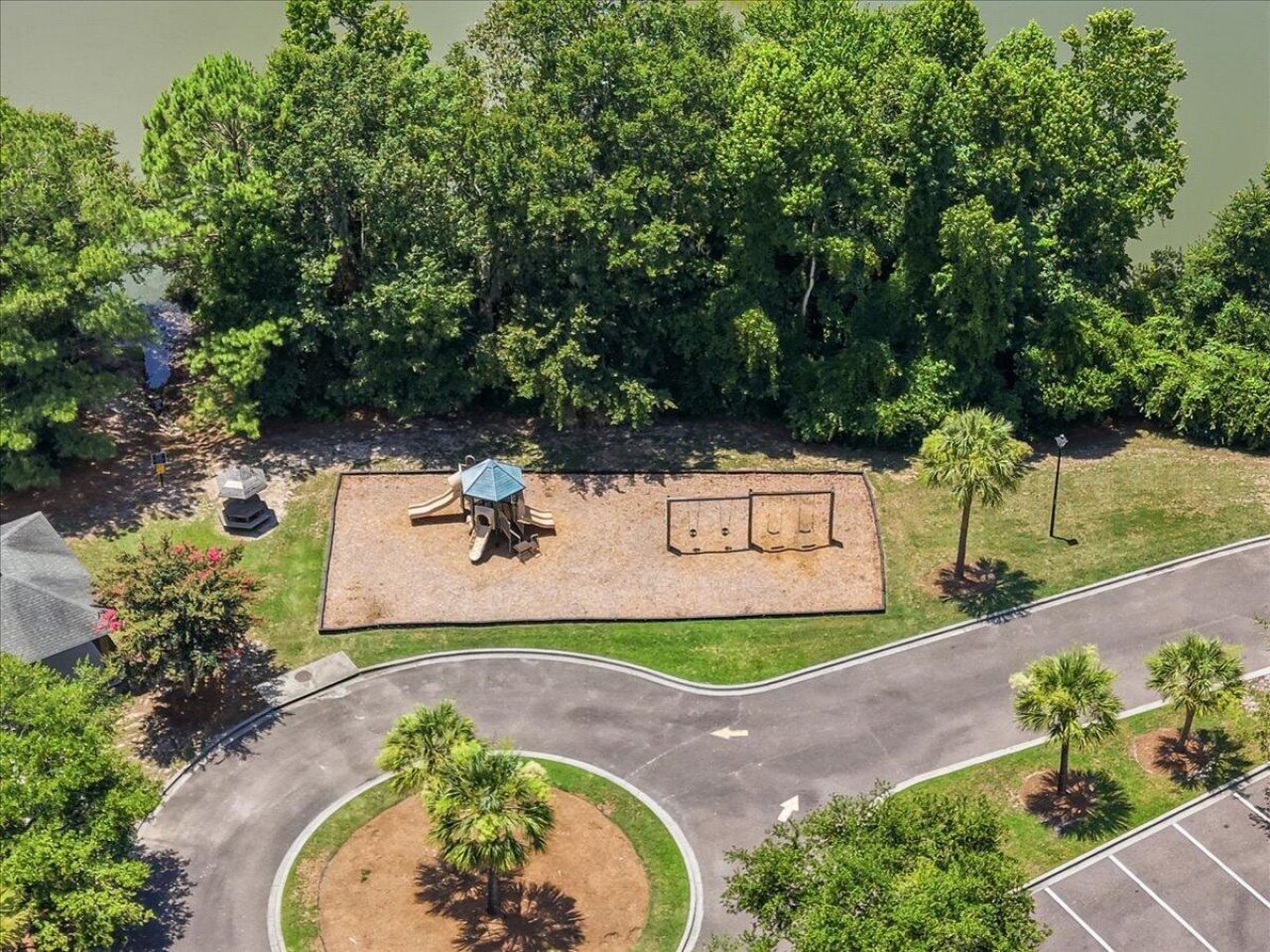 302 Lakewind Drive Photo 52