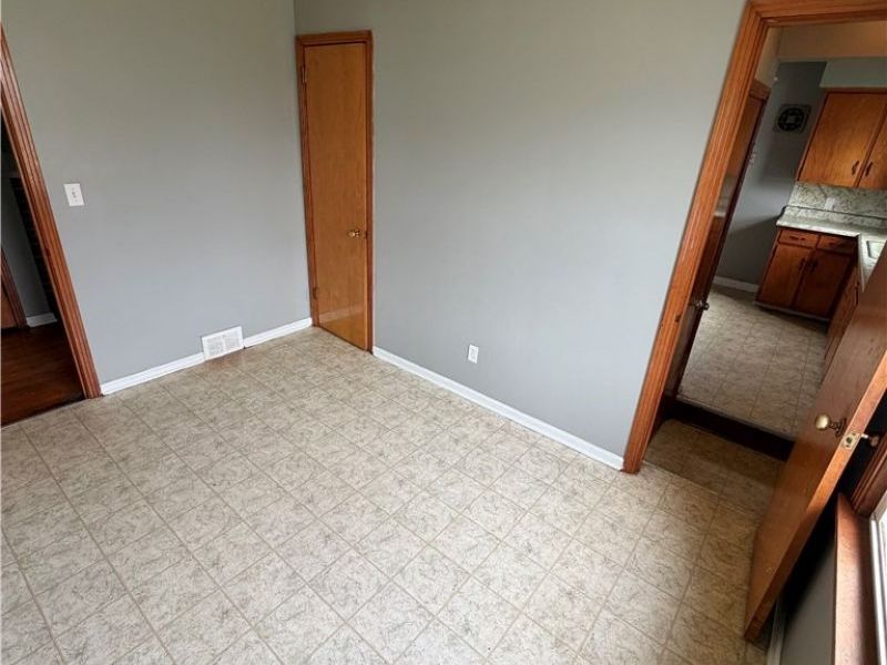 1408 E Boston Avenue, Youngstown, OH 44502 Photo 13