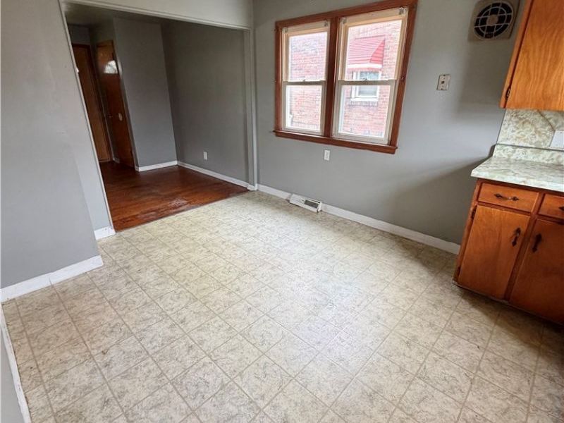 1408 E Boston Avenue, Youngstown, OH 44502 Photo 5