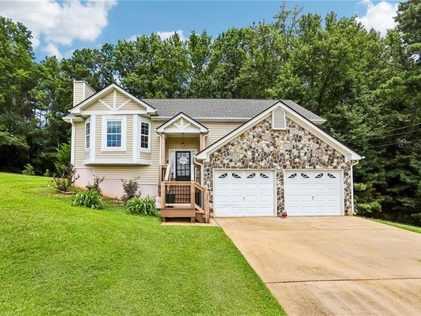 307 Tamwood Court , Villa Rica, GA 30180