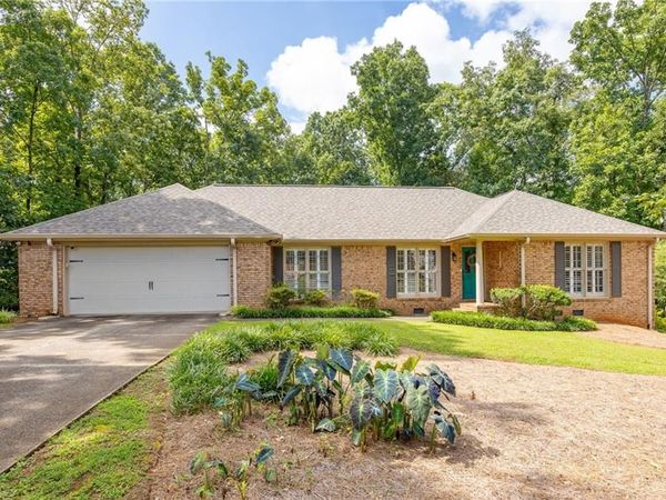 1656 Windcrest Drive SW, Marietta, GA 30064