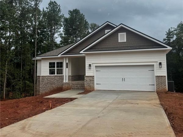 200 Blackberry Court , Pendergrass, GA 30567