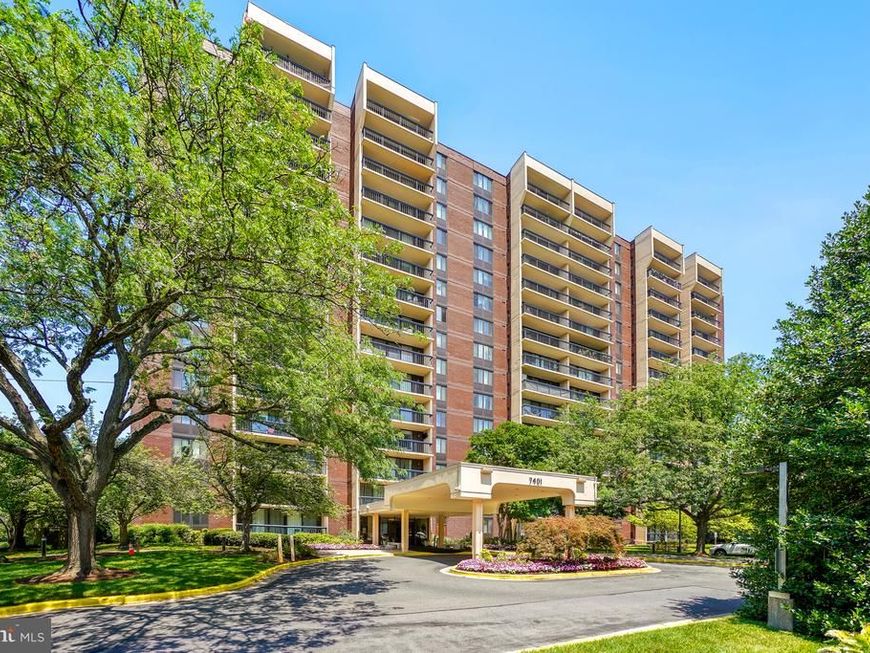 7401 Westlake Terrace, Unit 215, Bethesda, MD 20817 Main Photo