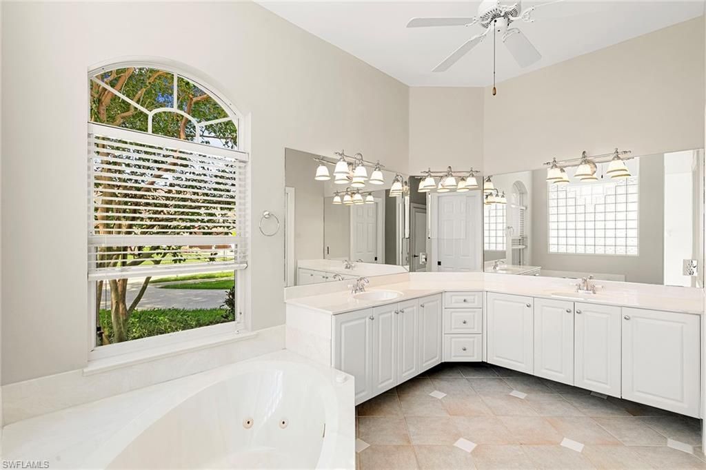6821 Wellington Dr, Naples, FL 34109 Photo