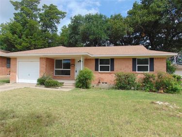 1911 Cassia Drive , Dallas, TX 75232