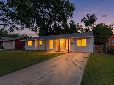 6208 Fenway Street, Dallas, TX 75217