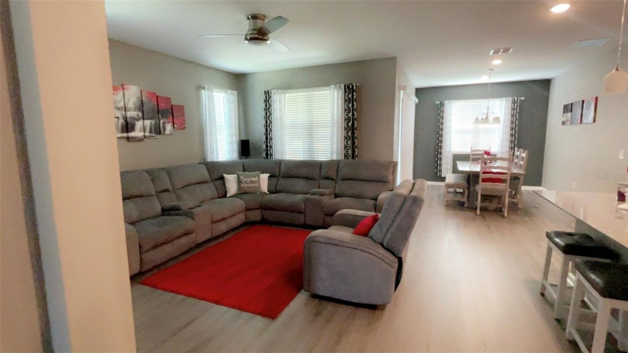 5306 Meadow Song Drive, Okahumpka, FL 34762 Photo