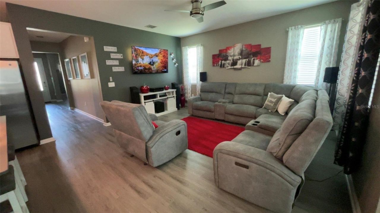 5306 Meadow Song Drive, Okahumpka, FL 34762 Photo