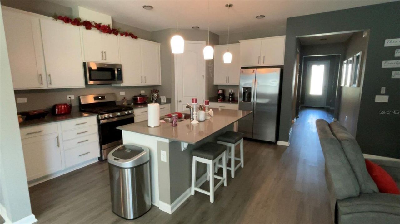 5306 Meadow Song Drive, Okahumpka, FL 34762 Photo
