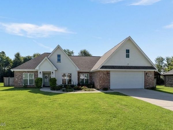 31 Berwick , Petal, MS 39465