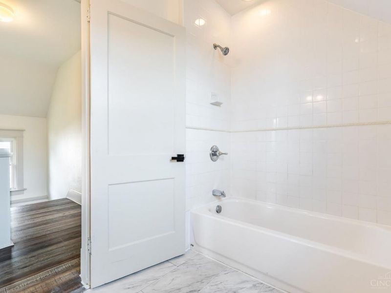 4232 Colerain Avenue, Cincinnati, OH 45223 Photo 22
