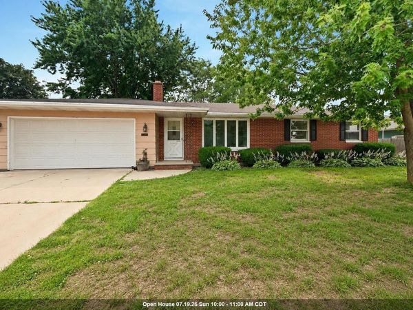 2320 MANITOWOC ROAD, Green Bay, WI 54311