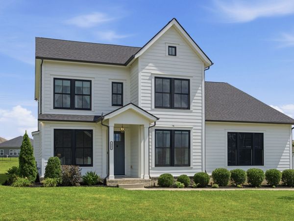 1006 Dermot Dr, Mount Juliet, TN 37122