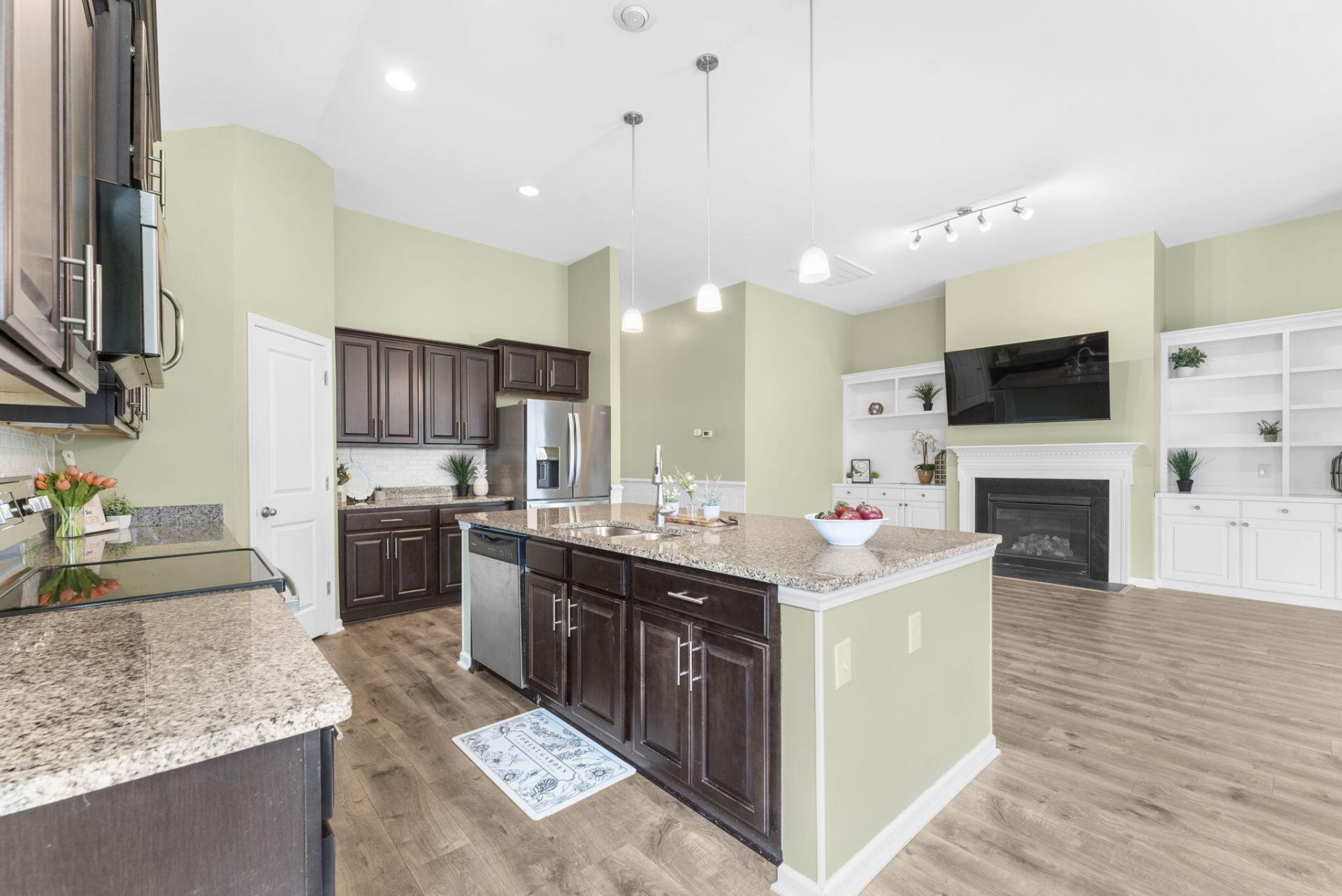 2511 Hummingbird Lane Photo 11