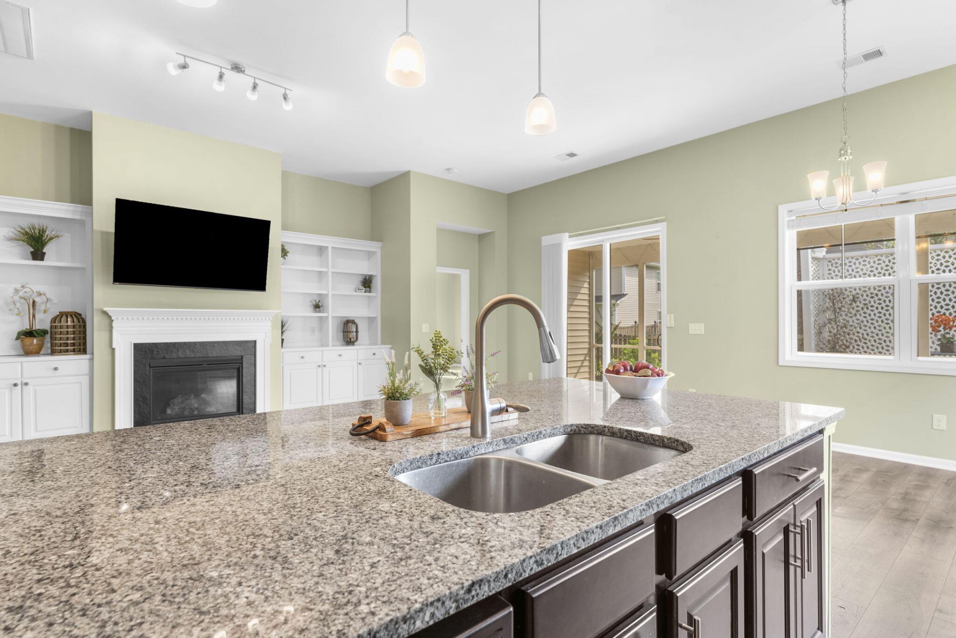 2511 Hummingbird Lane Photo 13
