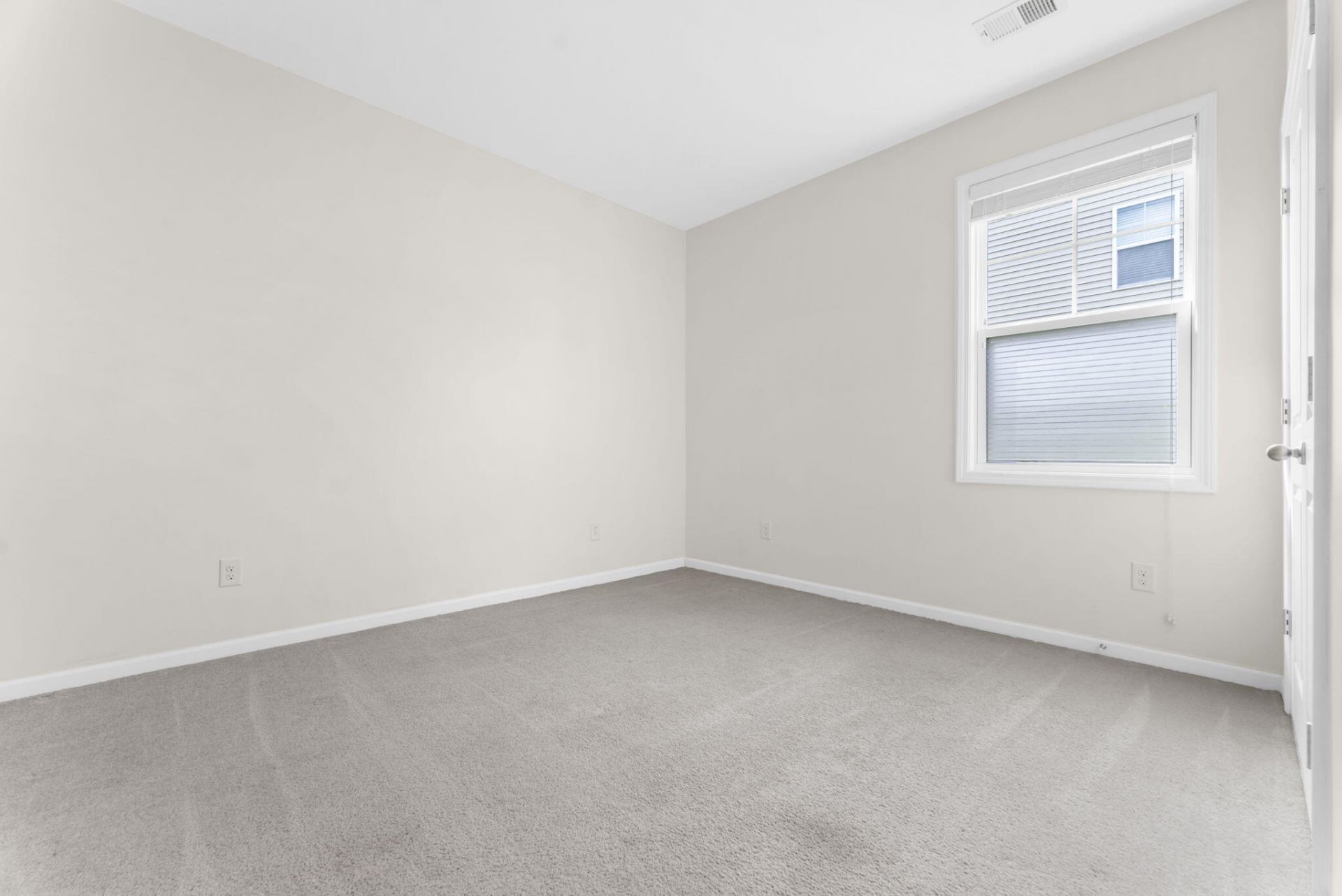 2511 Hummingbird Lane Photo 32