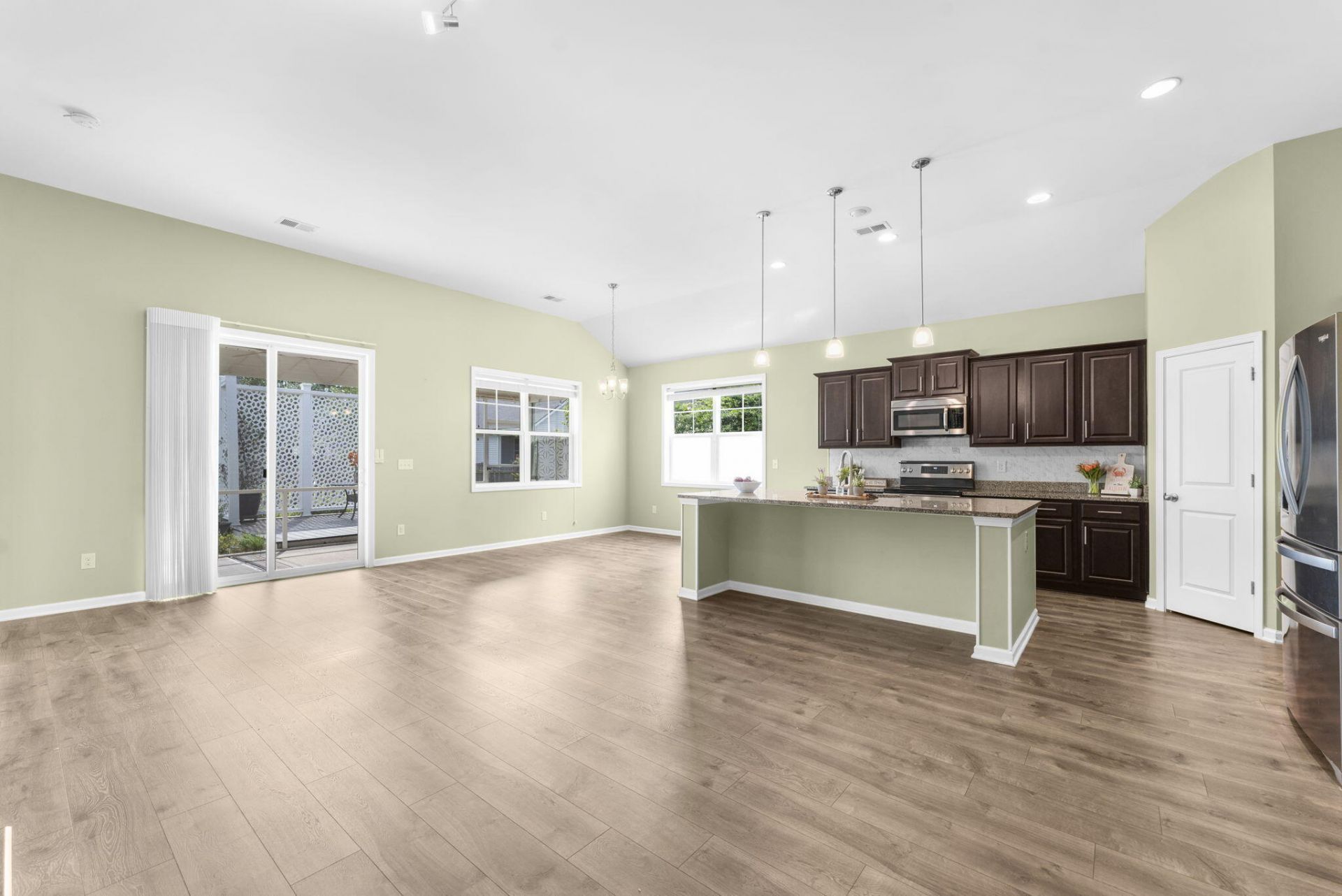 2511 Hummingbird Lane Photo 6