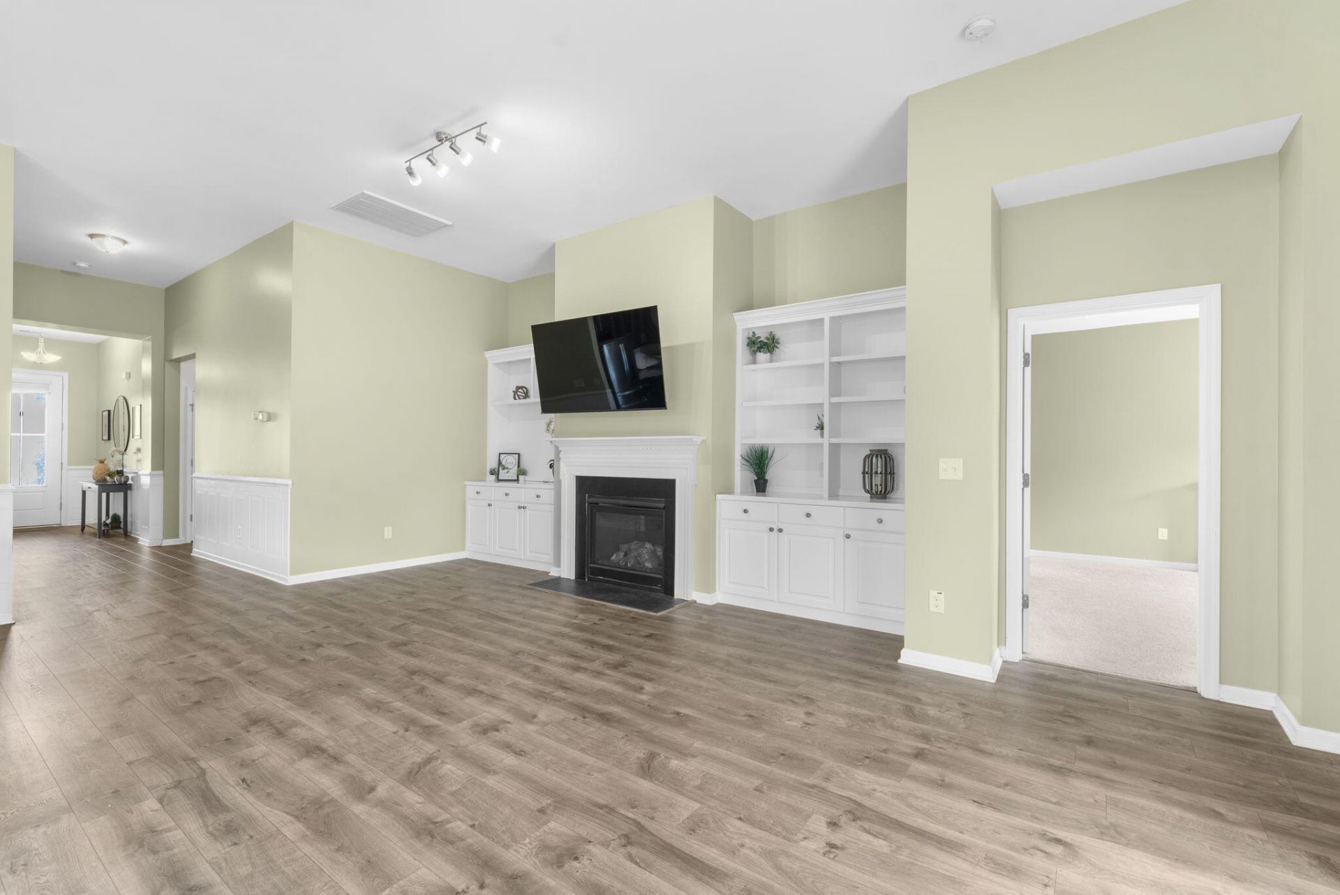 2511 Hummingbird Lane Photo 9