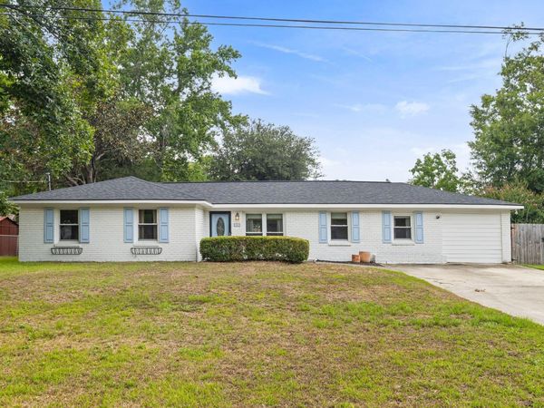 2482 Flamingo Drive, Charleston, SC 29414