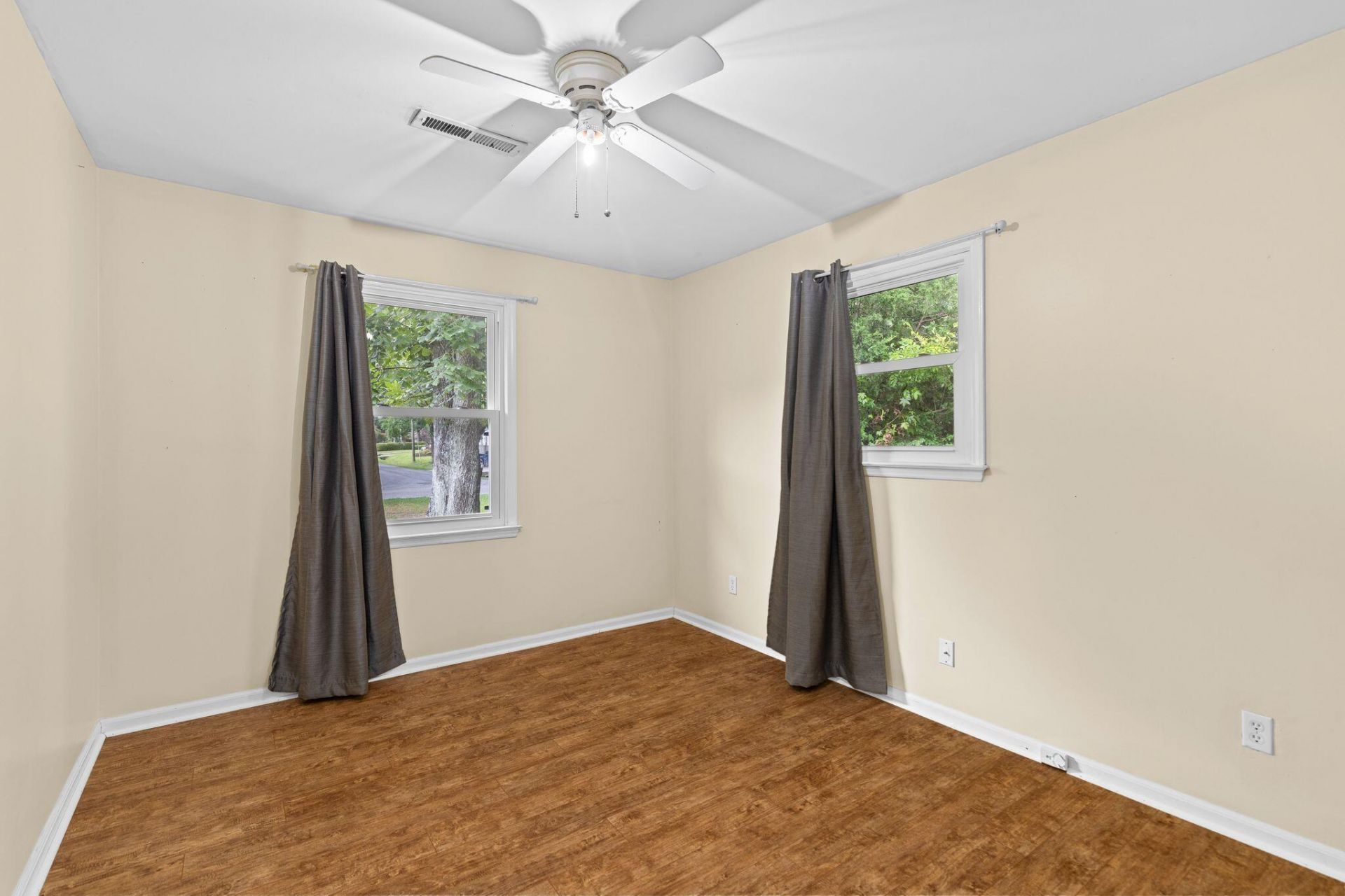 2482 Flamingo Drive Photo 25