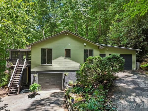 637 Cascade Lake Road, Pisgah Forest, NC 28768