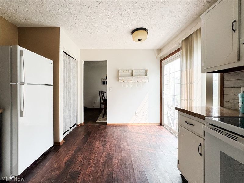 536 Austin Drive, Unit F, Barberton, OH 44203 Photo 10