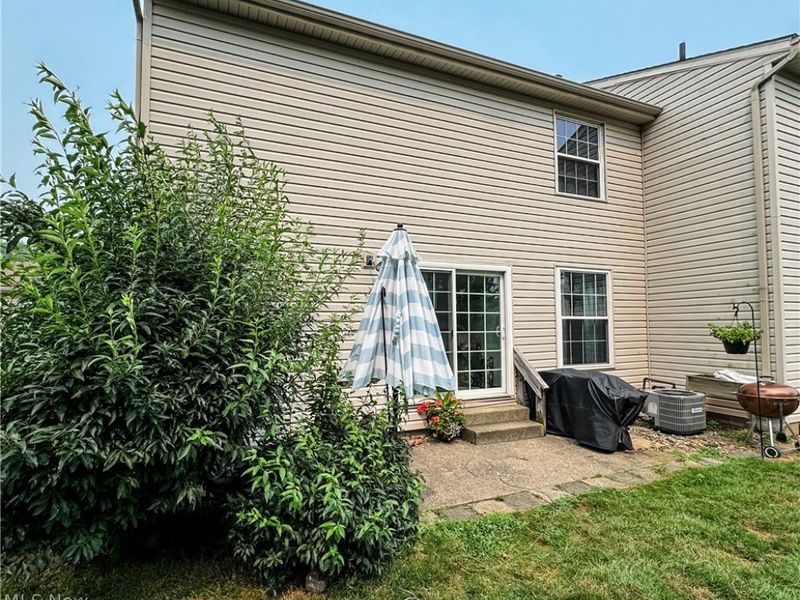 536 Austin Drive, Unit F, Barberton, OH 44203 Photo 24