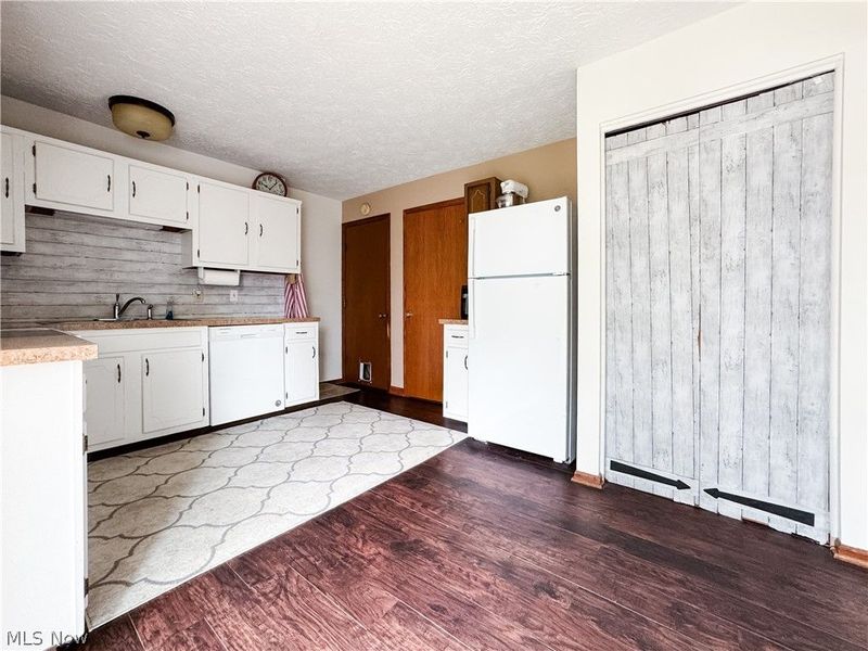 536 Austin Drive, Unit F, Barberton, OH 44203 Photo 9